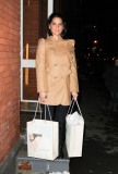 83908_Preppie_Olivia_Munn_shopping_at_the_French_Connection_store_in_Soho_1_122_568lo