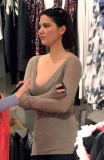 84327_Preppie_Olivia_Munn_shopping_at_the_French_Connection_store_in_Soho_26_122_121lo