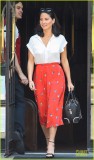 olivia-munn-id-rather-play-with-jigsaw-puzzles-than-go-out-03