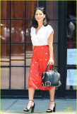 olivia-munn-id-rather-play-with-jigsaw-puzzles-than-go-out-07