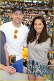 olivia-munn-jason-sudeikis-check-out-the-us-open-finals-05