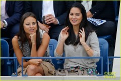 olivia-munn-jason-sudeikis-check-out-the-us-open-finals-14