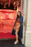 olivia-munn-celebrates-target-s-new-tribeca-store-with-glam-sesh-at-nail-it-up-in-new-york-09-29-2016_3