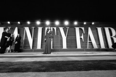 Olivia+Munn+2018+Vanity+Fair+Oscar+Party+Hosted+5yshM26KuHbx