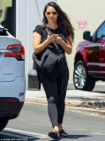olivia-munn-keeps-it-simple-in-black-t-shirt-and-leggings-after-exercise-session-in-los-angeles