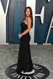 BEVERLY HILLS, CALIFORNIA - FEBRUARY 09: Olivia Munn attends the 2020 Vanity Fair Oscar party hosted by Radhika Jones at Wallis Annenberg Center for the Performing Arts on February 09, 2020 in Beverly Hills, California. (Photo by George Pimentel/Getty Images)