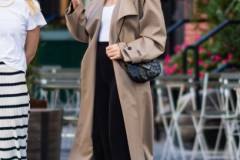 NEW YORK, NEW YORK - OCTOBER 13: Olivia Munn is seen in Tribeca on October 13, 2023 in New York City. (Photo by Gotham/GC Images)