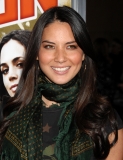 37388-oliviamunn120208-gf241-122-592lo.jpg