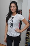 01599_cff_olivia_munn_shopping_in_beverly_hills_3328_122_402lo.jpg