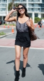 87074-olivia-munn-leaving-her-hotel-on-miami-beach.jpg