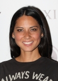 43420-oliviamunn-002-122-30lo.jpg