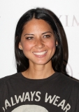 43432-oliviamunn-004-122-485lo.jpg