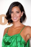 0919-olivia-munn-side-boob-emmys-01-480x720