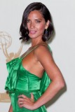 0919-olivia-munn-side-boob-emmys-13-480x720