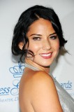 idol-celebs.com_Olivia_Munn_20111101_Grace_Awards_011