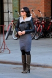 tn-by_mah0ne-Olivia_Munn_Hailing_A_Cab_In_New_York_28.02.11_005.jpg