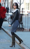 tn-by_mah0ne-Olivia_Munn_Hailing_A_Cab_In_New_York_28.02.11_017.jpg