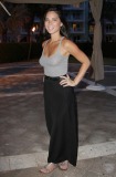 OliviaMunn_hollywood_domino_tournament_party_010