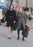 011711 Sarah Jessica Parker And Olivia Munn new movie "idont know how she Does it "at downtown NYC.