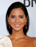 CU-Olivia Munn-LA premiere of Our Idiot Brother-10