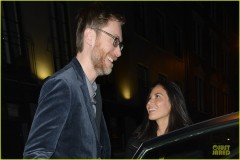 olivia-munn-groucho-club-with-stephen-merchant-17