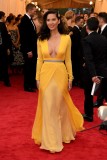 Olivia+Munn+Red+Carpet+Arrivals+Met+Gala+Part+GX_cJoZW_KCx