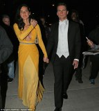 article-2621280-1D9A7F3600000578-371_634x710