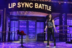 olivia-munn-lip-sync-battle-season-two-episode-two-image-004