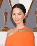 HOLLYWOOD, CA - FEBRUARY 28: Actress Olivia Munn attends the 88th Annual Academy Awards at Hollywood & Highland Center on February 28, 2016 in Hollywood, California.(Photo by Jeffrey Mayer/WireImage) *** Local caption *** Olivia Munn