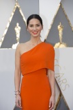 olivia-munn-88th-academy-awards-022816-image-001