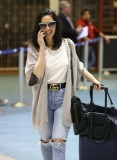 olivia-munn-at-vancouver-international-airport-04-17-2017_13