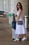 olivia-munn-arrives-at-airport-in-washington-06-14-2017_7