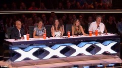 4E8C7E5B00000578-5988871-The_judges_Howie_Mel_Olivia_Heidi_and_Simon_advanced_seven_of_18-a-31_1532504234879
