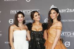 CULVER CITY, CA - NOVEMBER 10:  (L-R) Jenna Dewan, Jessica Alba, and Olivia Munn attend the 2018 Baby2Baby Gala Presented by Paul Mitchell at 3LABS on November 10, 2018 in Culver City, California.  (Photo by Tommaso Boddi/Getty Images for Baby2Baby)