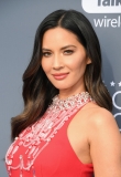 olivia-munn-2018-critics-choice-awards-8