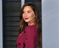 Olivia-Munn_-2018-Vanity-Fair-Oscar-Party--08