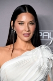 picturepub-olivia-munn-015