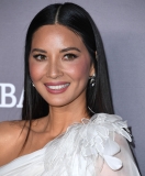 picturepub-olivia-munn-027