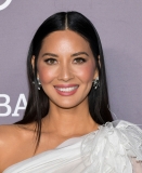 picturepub-olivia-munn-042