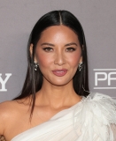 picturepub-olivia-munn-075