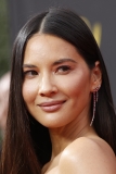 picturepub-olivia-munn-037