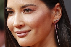 picturepub-olivia-munn-039