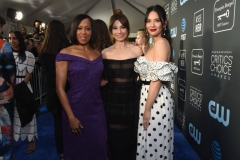 SANTA MONICA, CA - JANUARY 13:  (L-R) Regina King, Linda Cardellini, and Olivia Munn attend the 24th annual Critics' Choice Awards at Barker Hangar on January 13, 2019 in Santa Monica, California.  (Photo by Michael Kovac/WireImage)