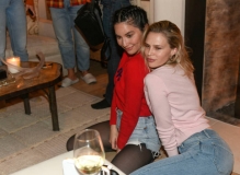 ASPEN, CO - FEBRUARY 05: Olivia Munn and Sara Foster attends a Frame and Bumble party at a private residence on February 5, 2019 in Aspen, Colorado.  (Photo by Riccardo S. Savi/Getty Images for Frame Denim)