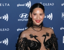 picturepub-olivia-munn-113