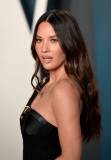 BEVERLY HILLS, CALIFORNIA - FEBRUARY 09: Olivia Munn attends the 2020 Vanity Fair Oscar Party hosted by Radhika Jones at Wallis Annenberg Center for the Performing Arts on February 09, 2020 in Beverly Hills, California. (Photo by Karwai Tang/Getty Images)