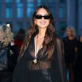 NEW YORK, NEW YORK - SEPTEMBER 13: Olivia Munn attends the Khaite fashion show during New York Fashion Week at The Shed on September 13, 2025 in New York City. (Photo by Aeon/GC Images)