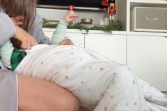 oliviamunn_20251208_STORIES_3783323440225814251_12_video_cover_3783926409651594545