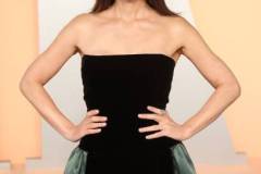 BEVERLY HILLS, CALIFORNIA - MARCH 02: Olivia Munn attends the 2025 Vanity Fair Oscar Party Hosted By Radhika Jones at Wallis Annenberg Center for the Performing Arts on March 02, 2025 in Beverly Hills, California. (Photo by Daniele Venturelli/Getty Images)