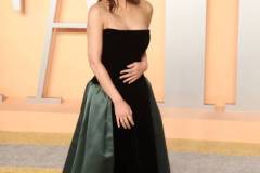 BEVERLY HILLS, CALIFORNIA - MARCH 02: Olivia Munn attends the 2025 Vanity Fair Oscar Party Hosted By Radhika Jones at Wallis Annenberg Center for the Performing Arts on March 02, 2025 in Beverly Hills, California. (Photo by Daniele Venturelli/Getty Images)